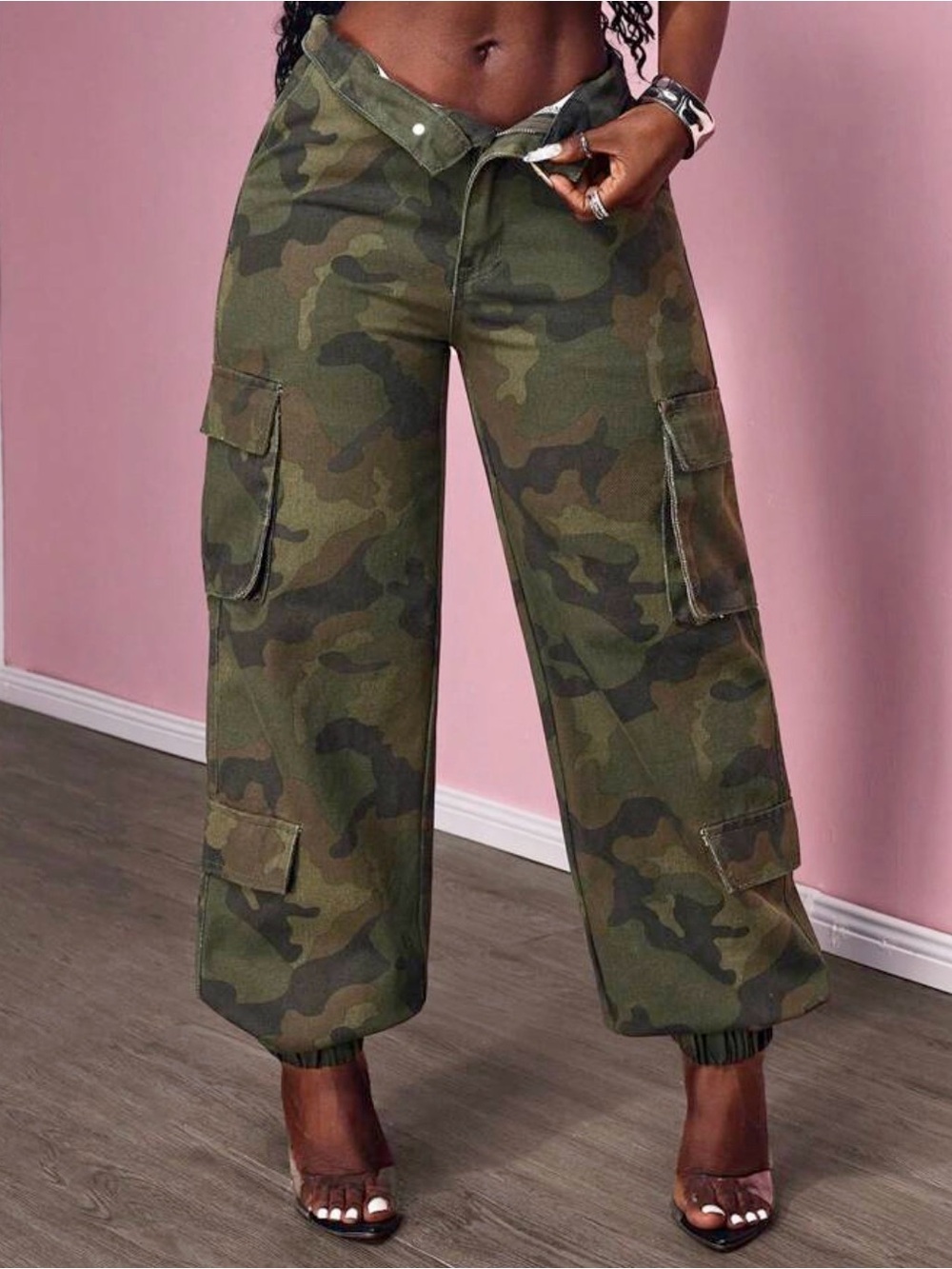 Camo Cargo Wide-Leg Women's Pants - Olive Green